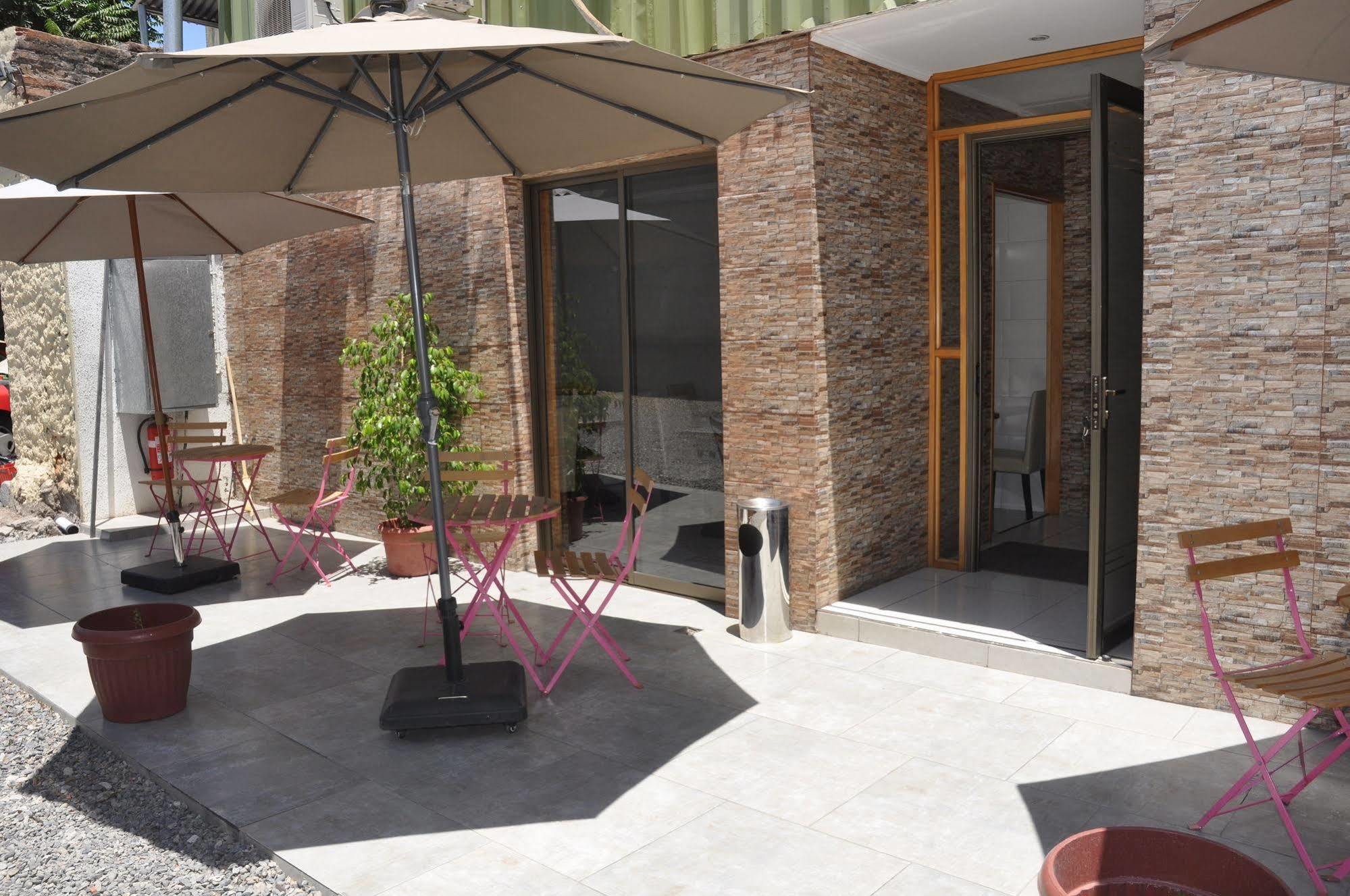 Cosmopolita Hostel Santiago Luaran gambar